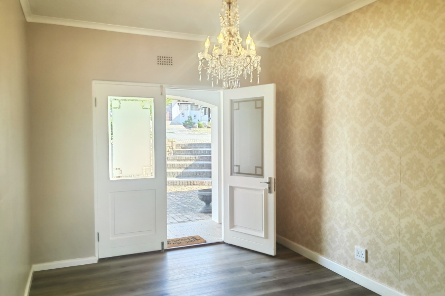 4 Bedroom Property for Sale in Bonnievale Western Cape
